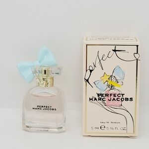 Marc Jacobs Eau de Parfum 5ml Brand New In Box Authentic